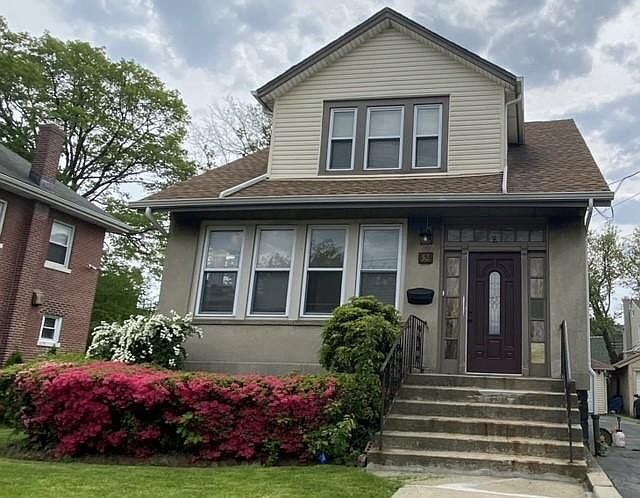 1st image of 52 Columbia Ave