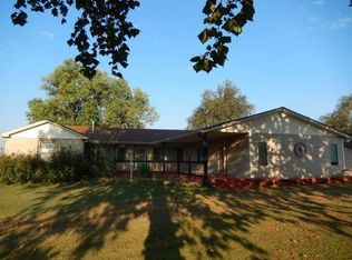 2103 N Obee Rd, Hutchinson, KS 67502