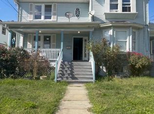 137 E 2nd Ave, Roselle, NJ 07203
