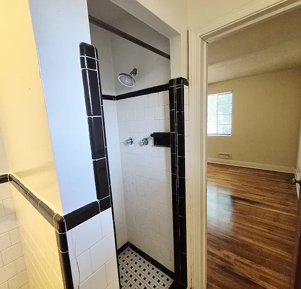 3230 W Grace St #6 — Photo 19