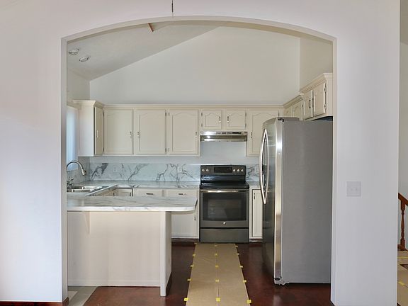4th image of 13811 Bailie St
