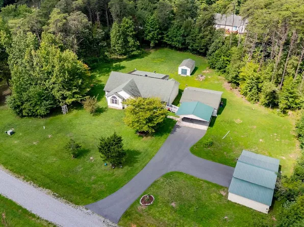 45 Springland Acres Dr, Bumpass, VA 23024