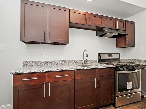 5th image of 11258-60 S Vernon Ave #2S