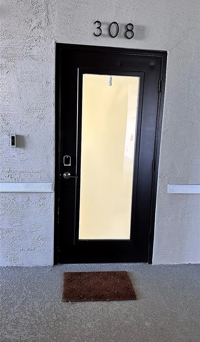 Downtown Doral South Phas — Photo 2