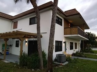 6825 NW 169th St #50D, Hialeah, FL 33015