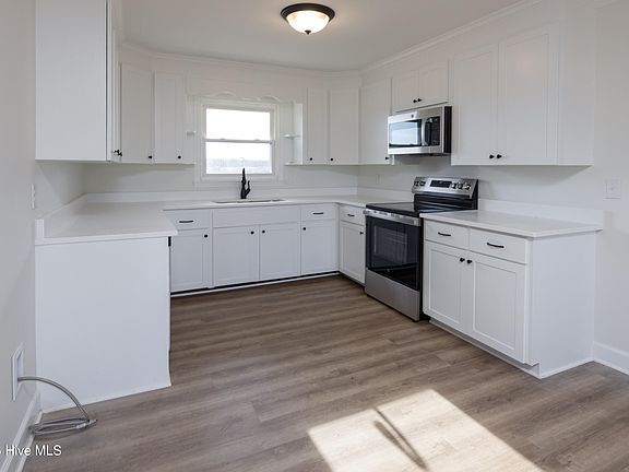 5th image of 573 Langston Road