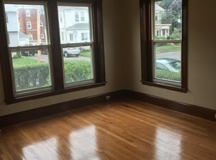21 Kemper St APT 2, Quincy, MA 02170