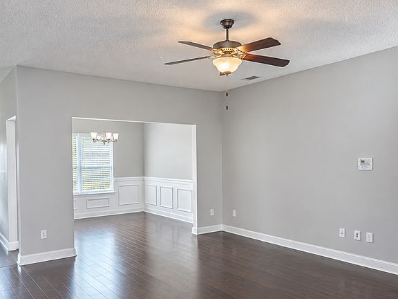 2nd image of 33 Wythe St