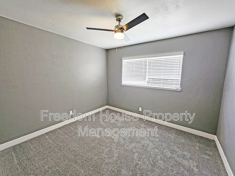 5409 Mountain View Dr — Photo 15