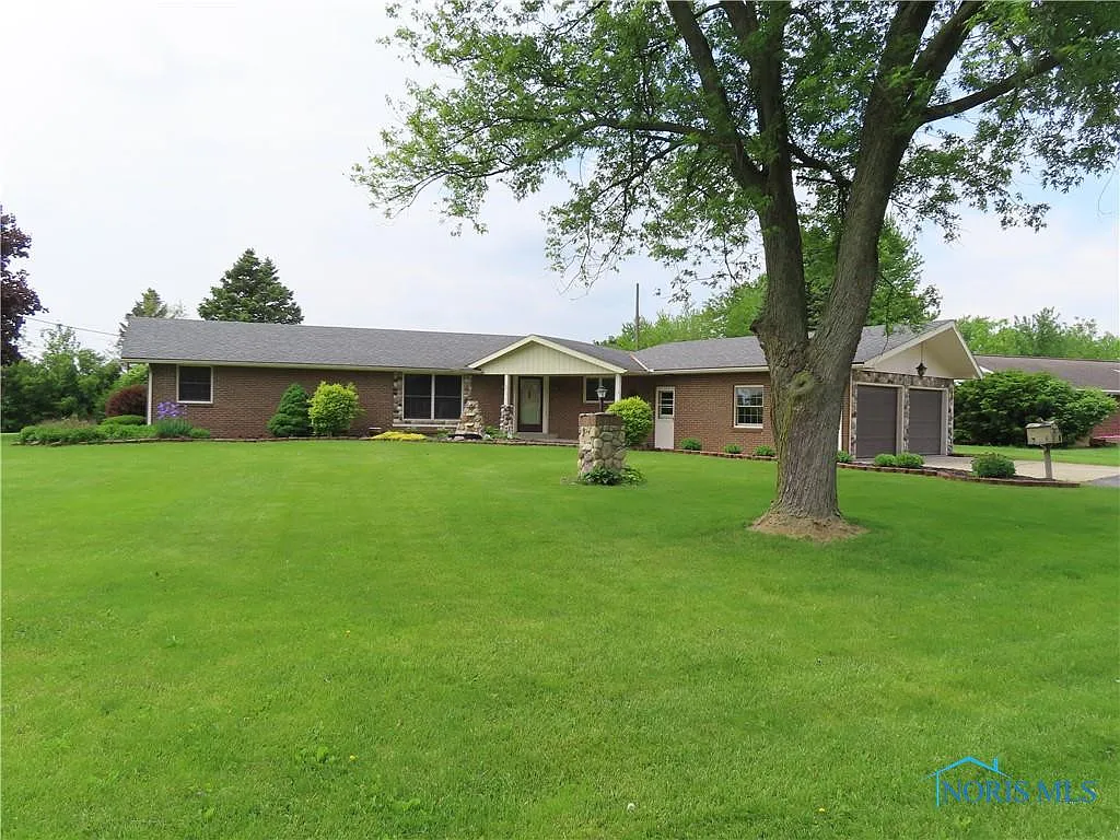 101 Franklin Dr photo 1