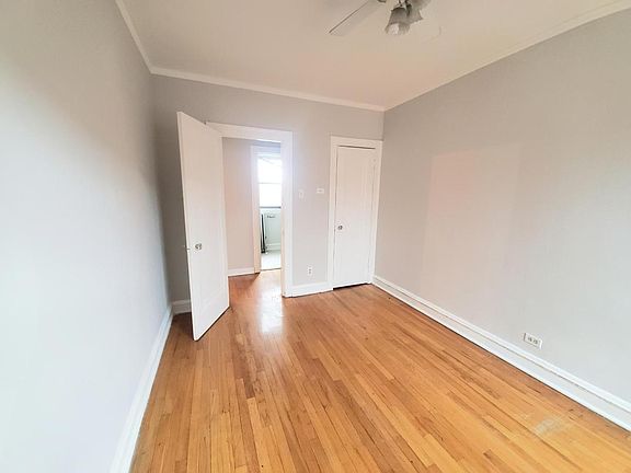 5th image of 3150 W Belle Plaine Ave APT 2N