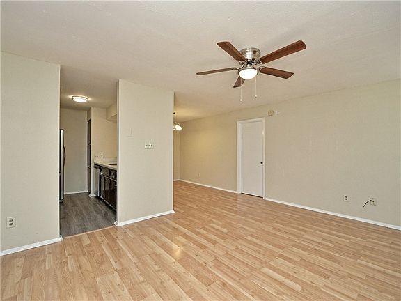 5th image of 10616 Mellow Mdws APT 34D