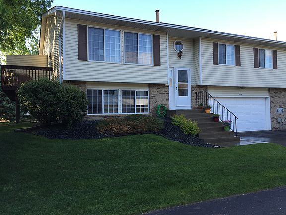 2nd image of 1913 Bielenberg Dr
