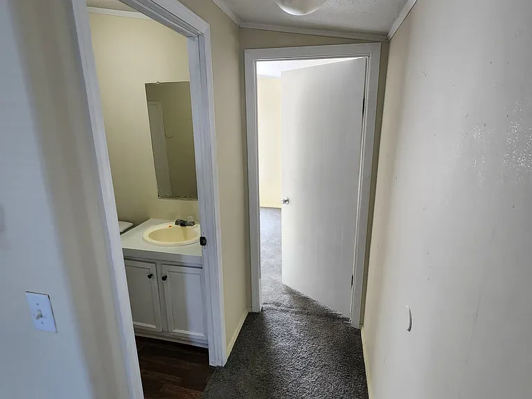 2900 N Union St #12 — Photo 4