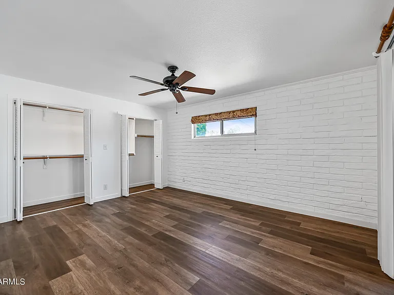 530 E Fairmont Dr — Photo 18