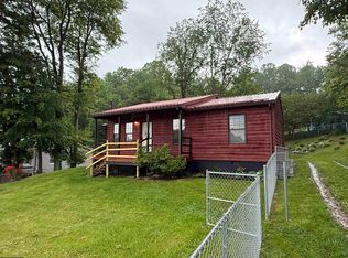 404 Hartzell St, Rivesville, WV 26588