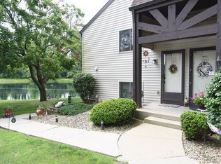 1252 Millpond Rd, Valparaiso, IN 46385