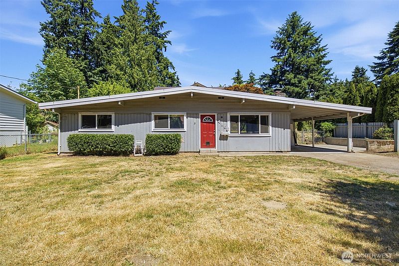 2nd image of 4258 S 158Th Street