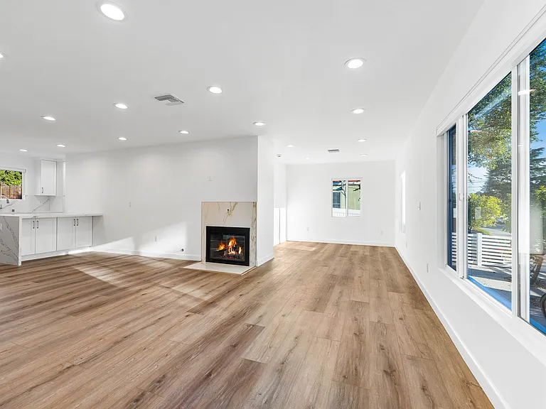 3113 Prospect Ave — Photo 6