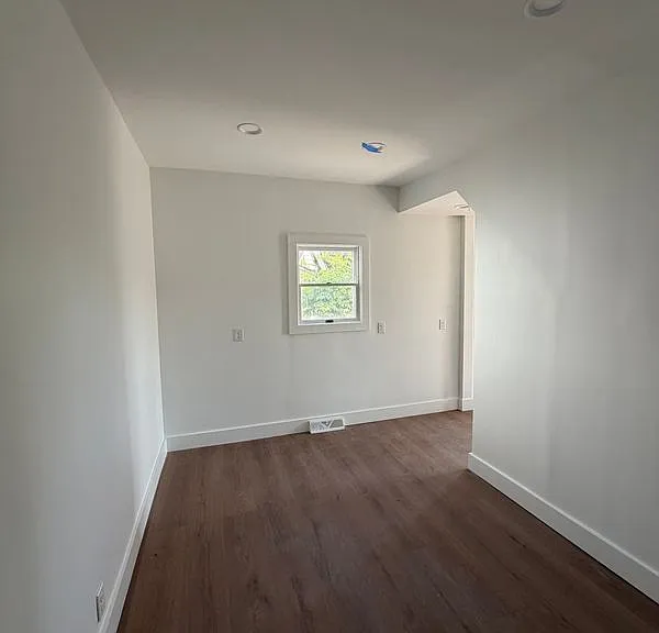 35 Elm St — Photo 10