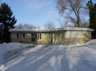 N11W28700 Northview Rd, Waukesha, WI 53188