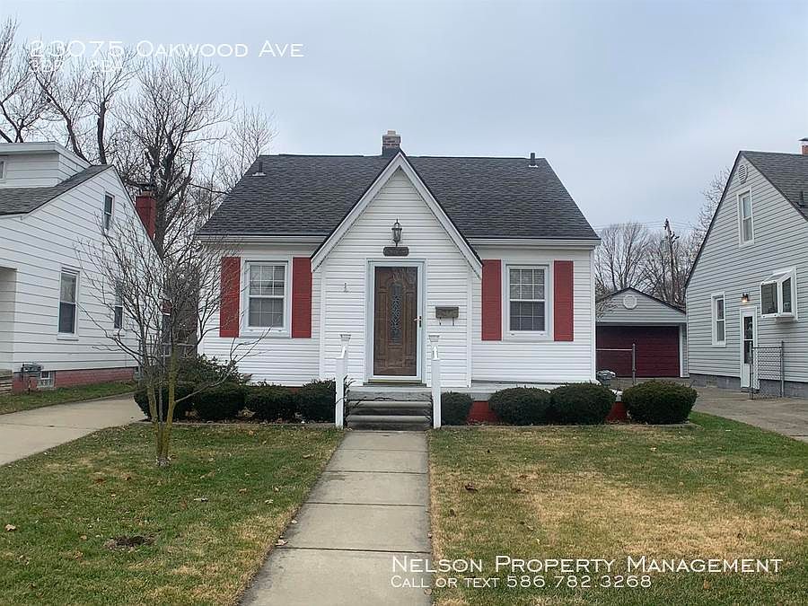 1st image of 23075 Oakwood Ave