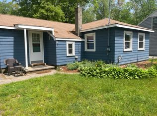 118 E Bacon St, Plainville, MA 02762