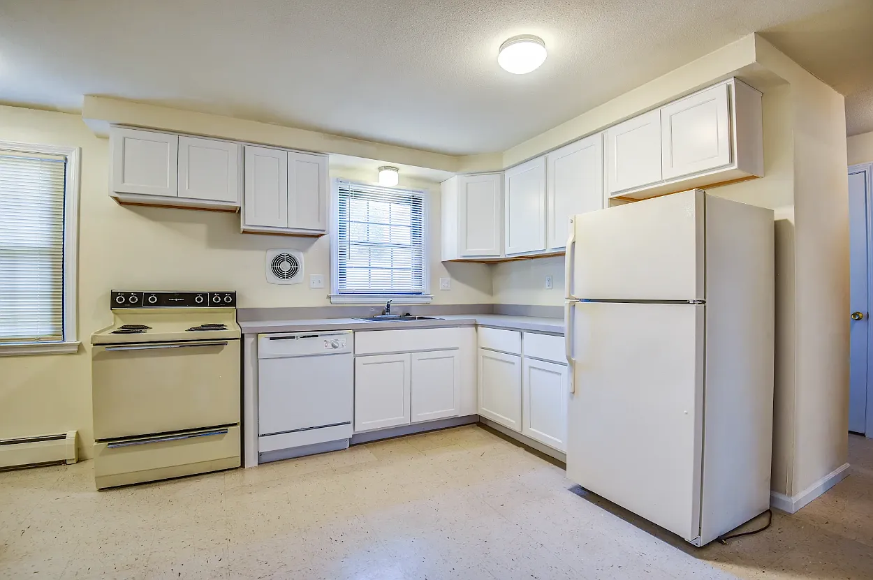 Candlelight Apartments — Photo 2