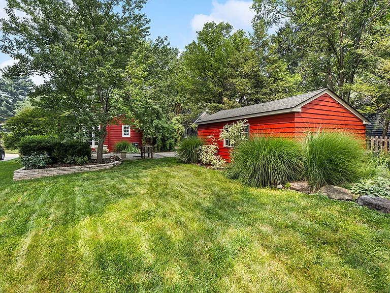 123 W Clearview Ave — Photo 47