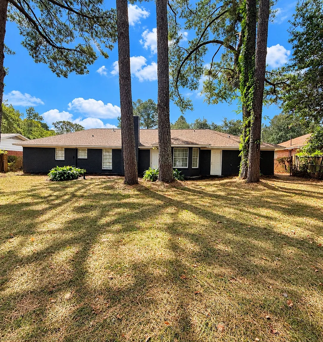 5 bed, 1645 sqft, $1,600 — Photo 3