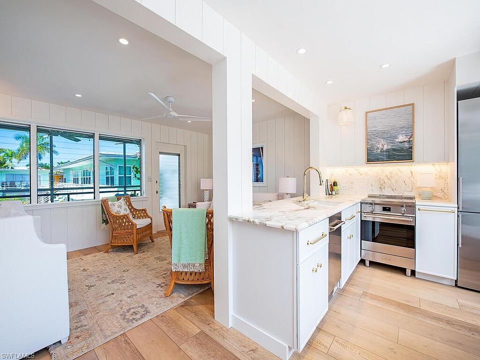 1st image of 299 8th AVE S #299B