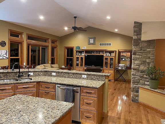 5th image of 5830 Pinecrest Estates Dr