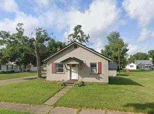 302 Maple St, Gnadenhutten, OH