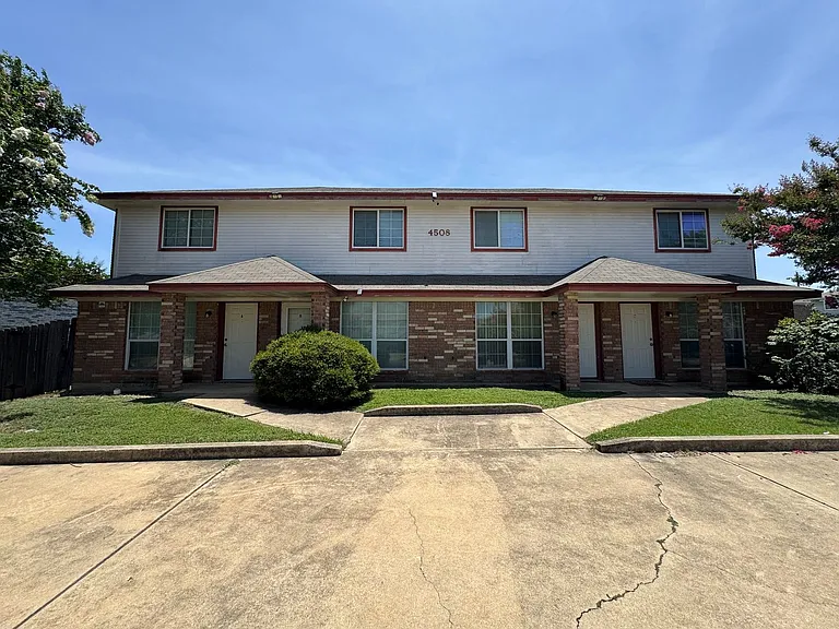 4508 Mattie Dr — Photo 2