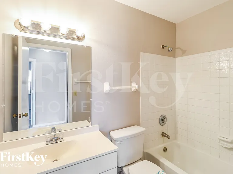 814 Yacolt Rd SE — Photo 14