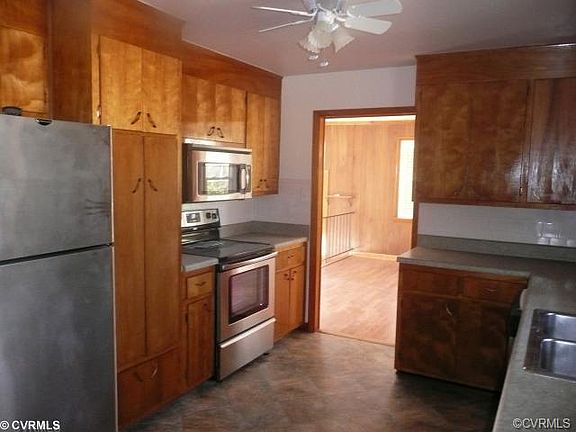4th image of 3403 N Radford Dr