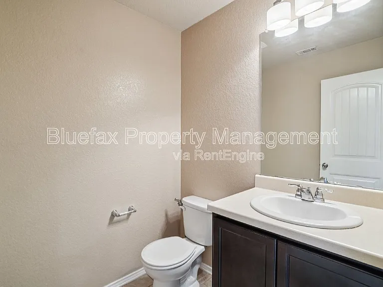 1814 London Blue — Photo 14