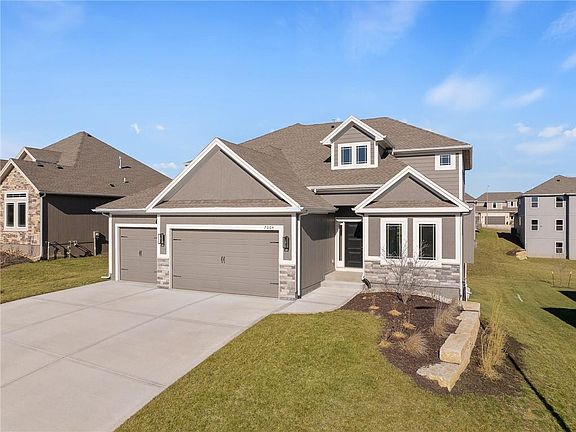 2nd image of 7004 NE 102nd Ct