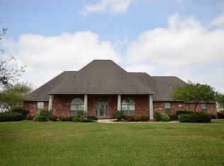 102 Peggy Ln, Lake Charles, LA 70607