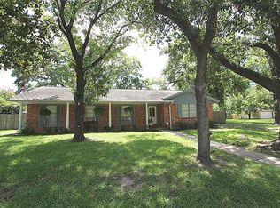 2319 Blue Willow Dr, Houston, TX 77042