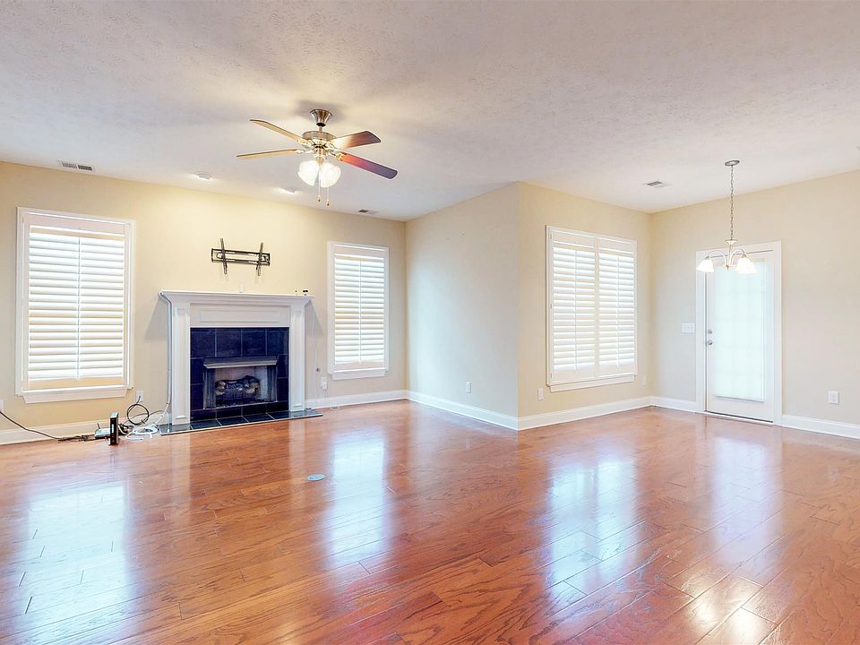 1st image of 1088 N McMahan Dr