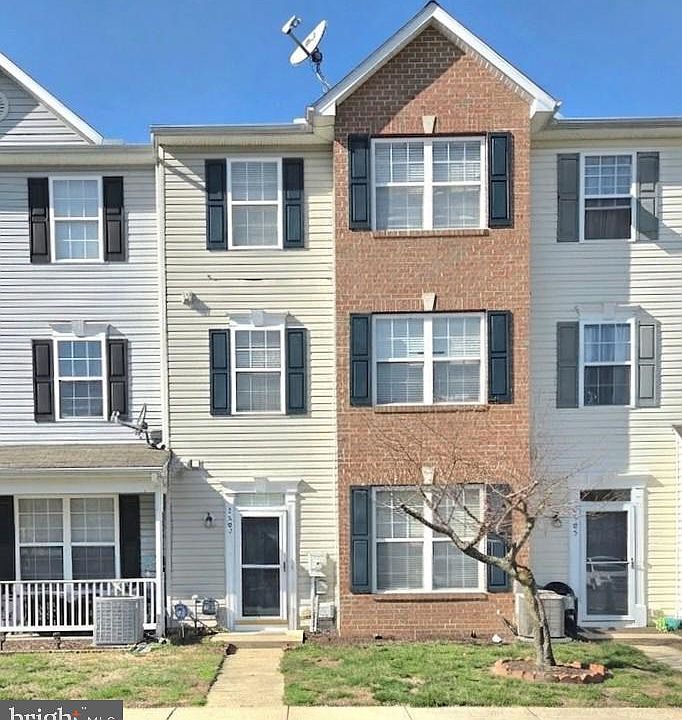 1st image of 1507 Blue Heron Dr