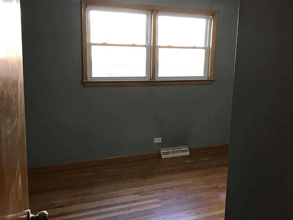 1st image of 5718 S Melvina Ave