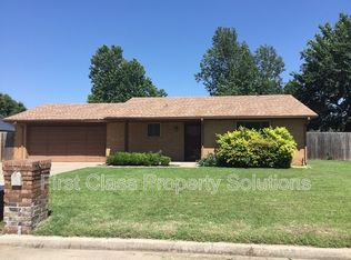 2807 S Estate Dr, El Reno, OK 73036