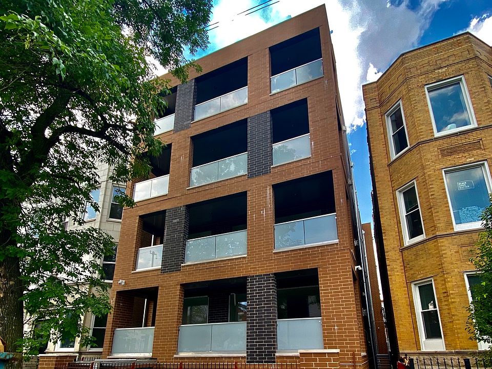 1st image of 2116 N California Ave #4