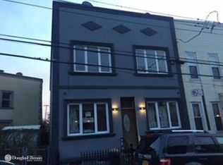 6118 55th St APT 1R, Maspeth, NY 11378