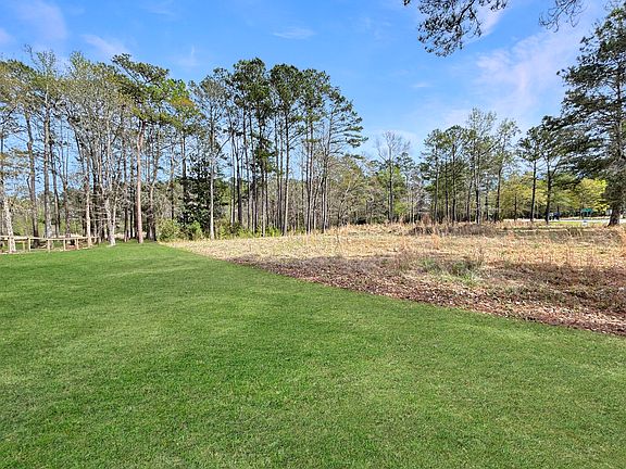 3rd image of 1420 Pinopolis Rd