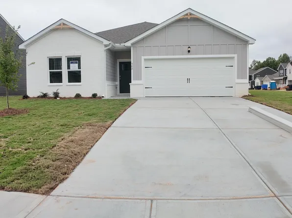 502 Cedar Valley Dr, Piedmont, SC 29673