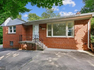 4509 Strathmore Ave, Garrett Park, MD, 20896