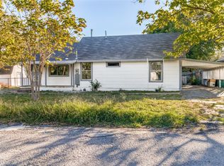 1410 Pine St, Bonham, TX 75418